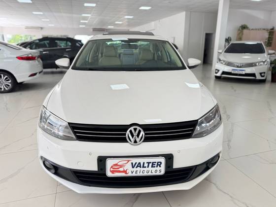 VOLKSWAGEN JETTA 2.0 COMFORTLINE FLEX 4P TIPTRONIC